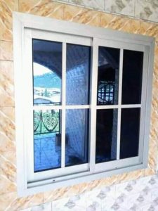 fenêtre sur mesure à Rocamadour